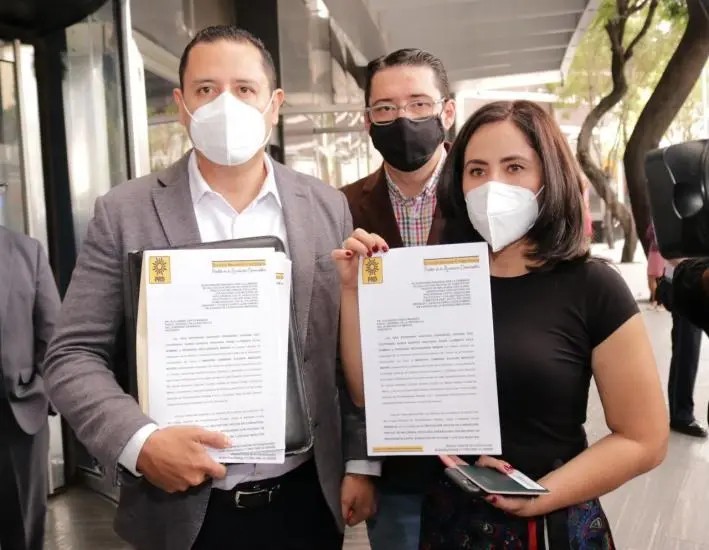 México. Interpone PRD denuncia contra Pío López Obrador y David León ante la FGR