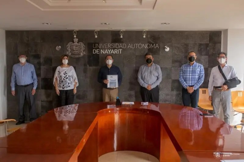 Comisión entrega propuesta para la Reforma Normativa de la UAN