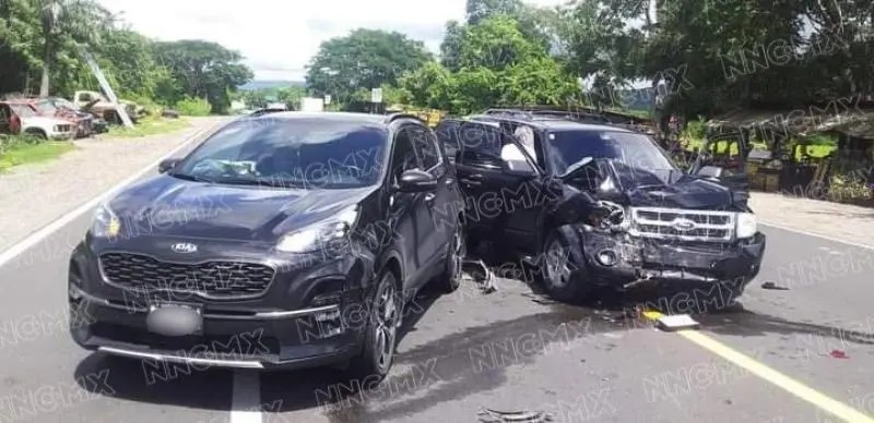 ¡Fuerte accidente en Las Varas!