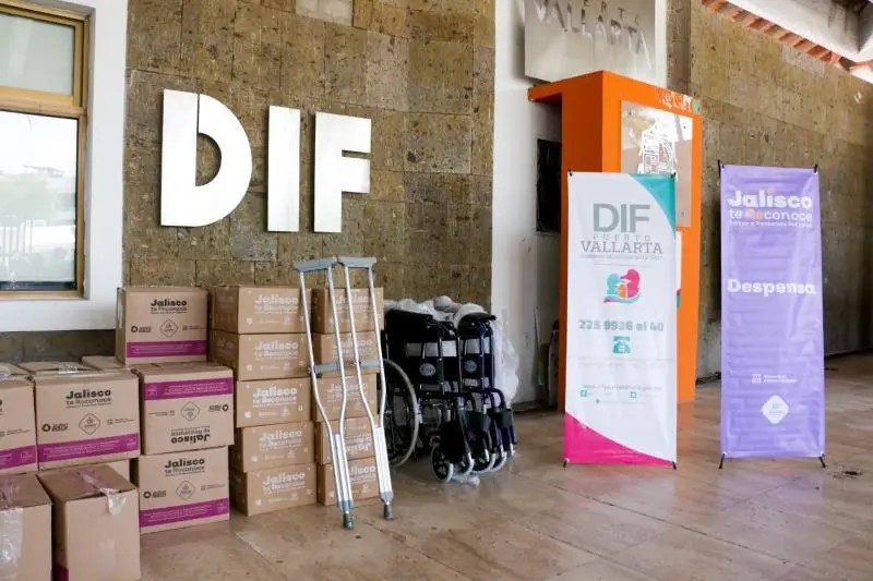 Recibe DIF más Apoyos Para Adultos Mayores