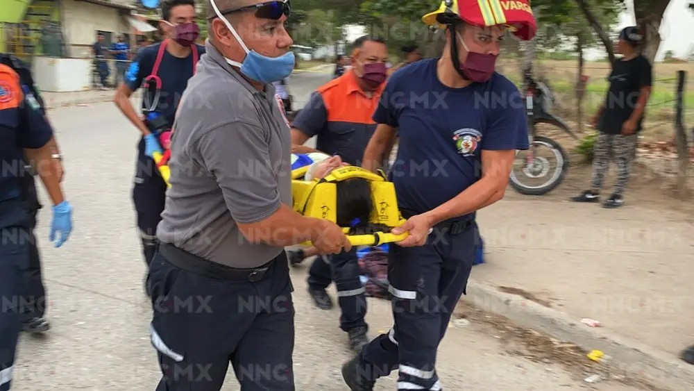 Puerto Vallarta. Tres heridos tras choque de motos en El Pitillal