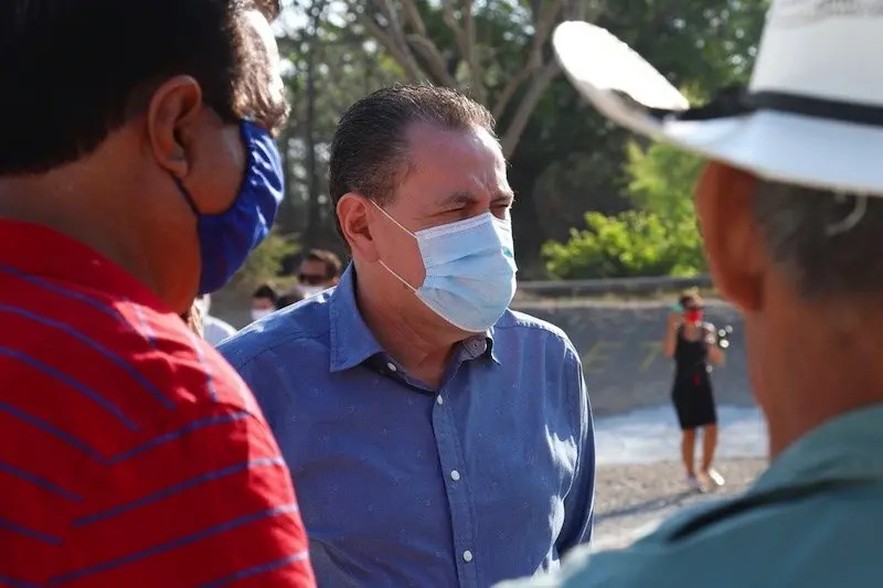 Entrega Jaime Cuevas nuevo vado Las Piletas