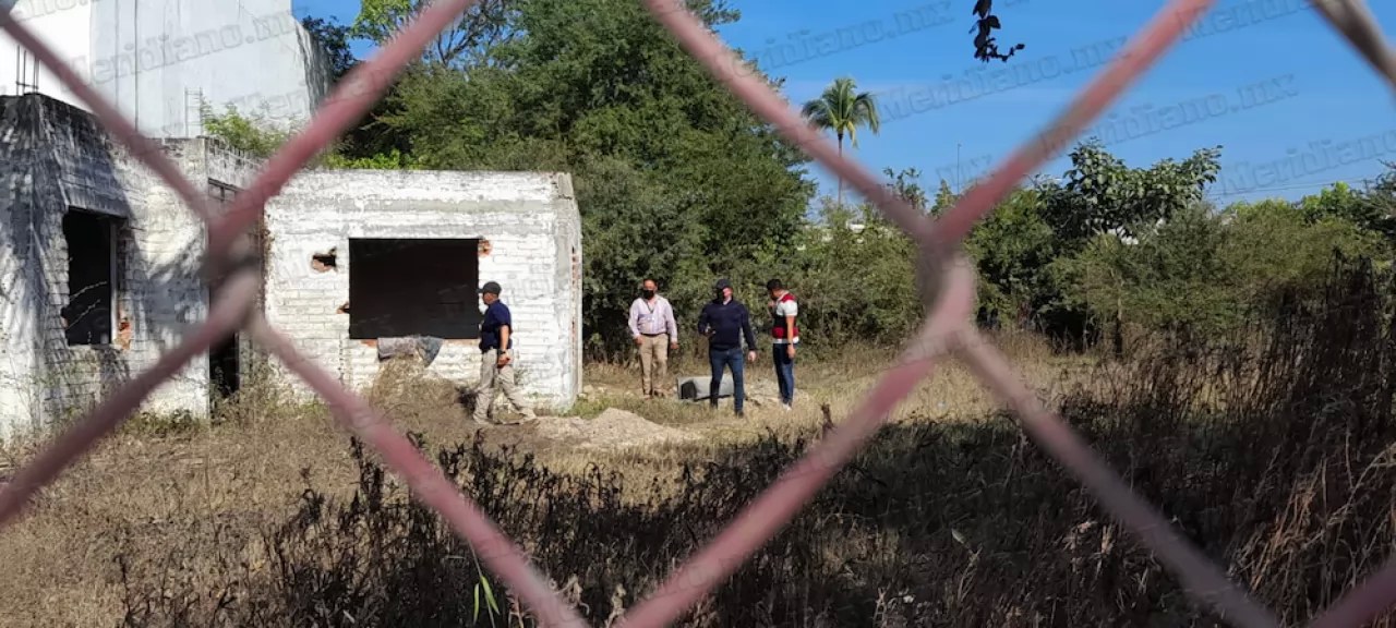 ¡hallan cadáver junto a la fiscalía!