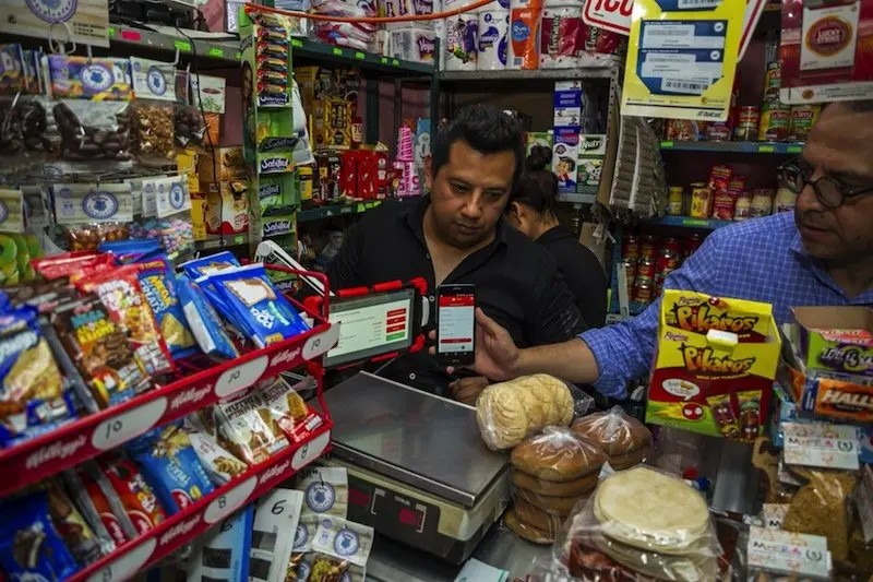 Pequeños Comerciantes También se Reactivan