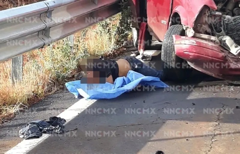 Mortal choque en autopista de Compostela a Chapalilla