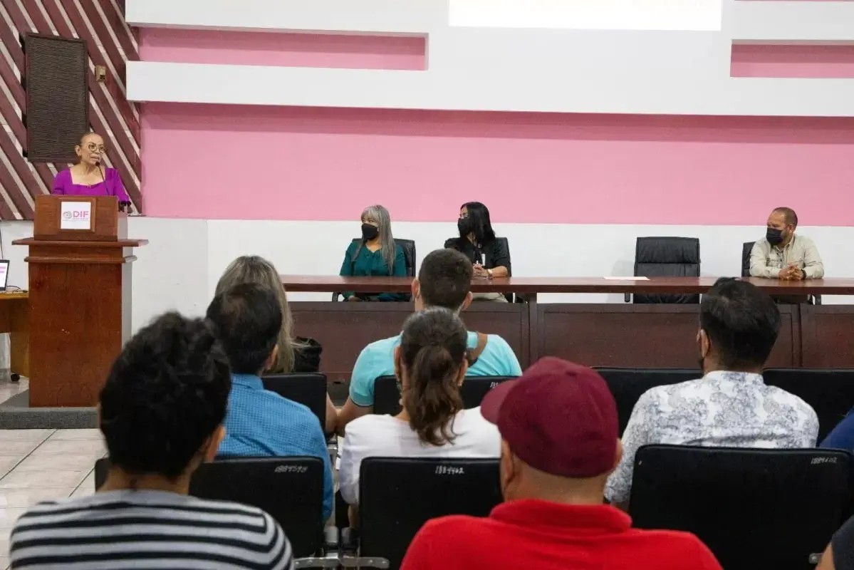 Concluye DIF Nayarit taller para padres adoptivos