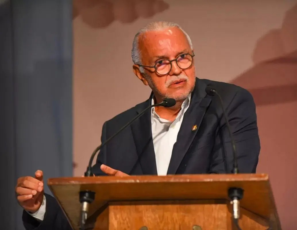 Busca Navarro Quintero gestión para pacientes con cáncer