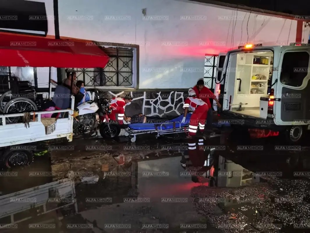 El siapa deja sanja en el centro y ocasiona accidente