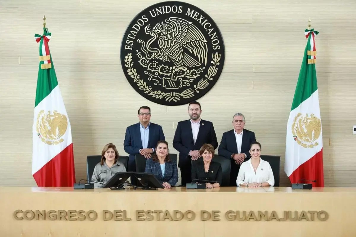 Importante representación a nivel nacional de la 33 Legislatura nayarita