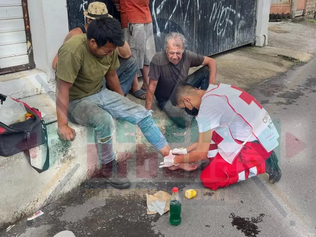 Sufre falla mecánica y termina arrollando a un hombre