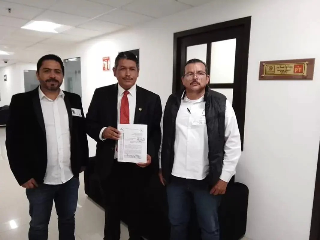 Se solidariza \"Fugio\" Ortiz con las CECYTES