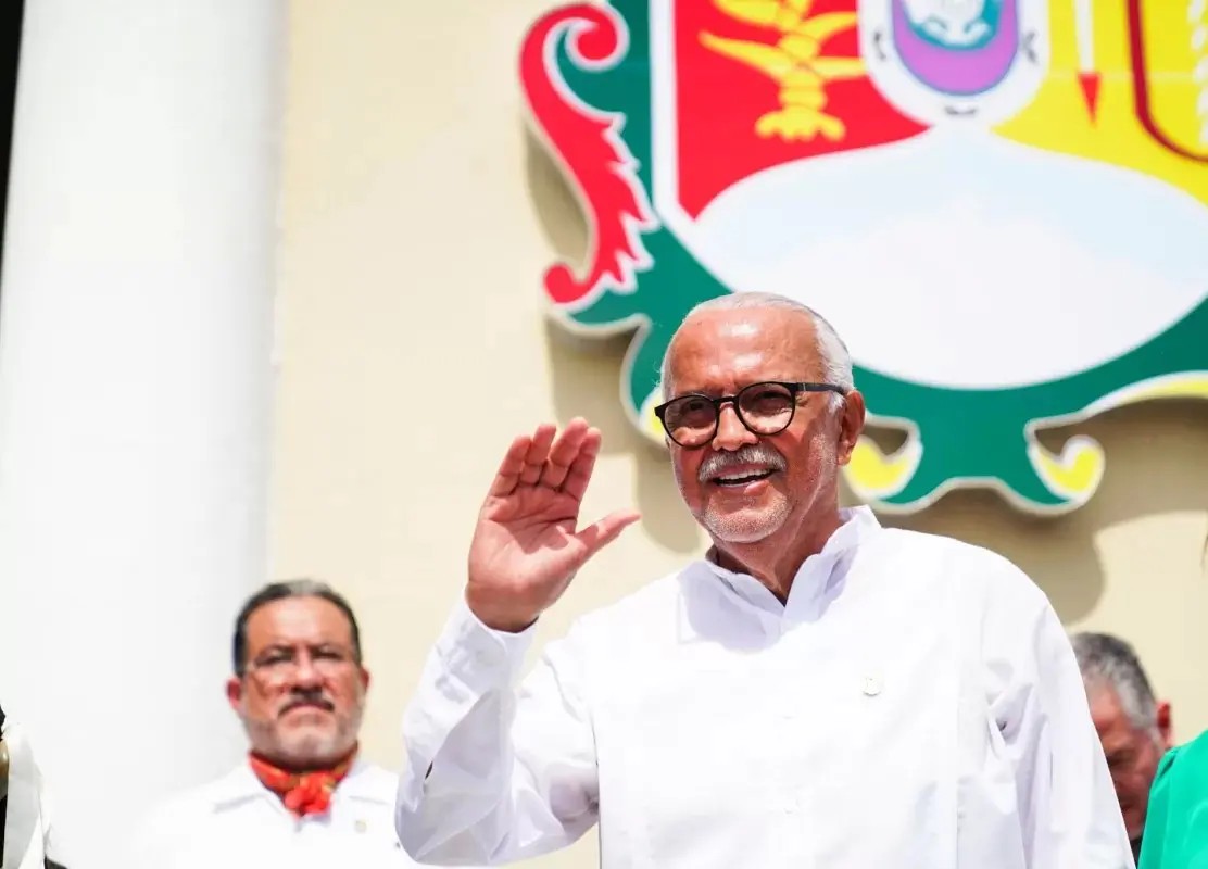 Aprueban nayaritas gobierno de Navarro Quintero