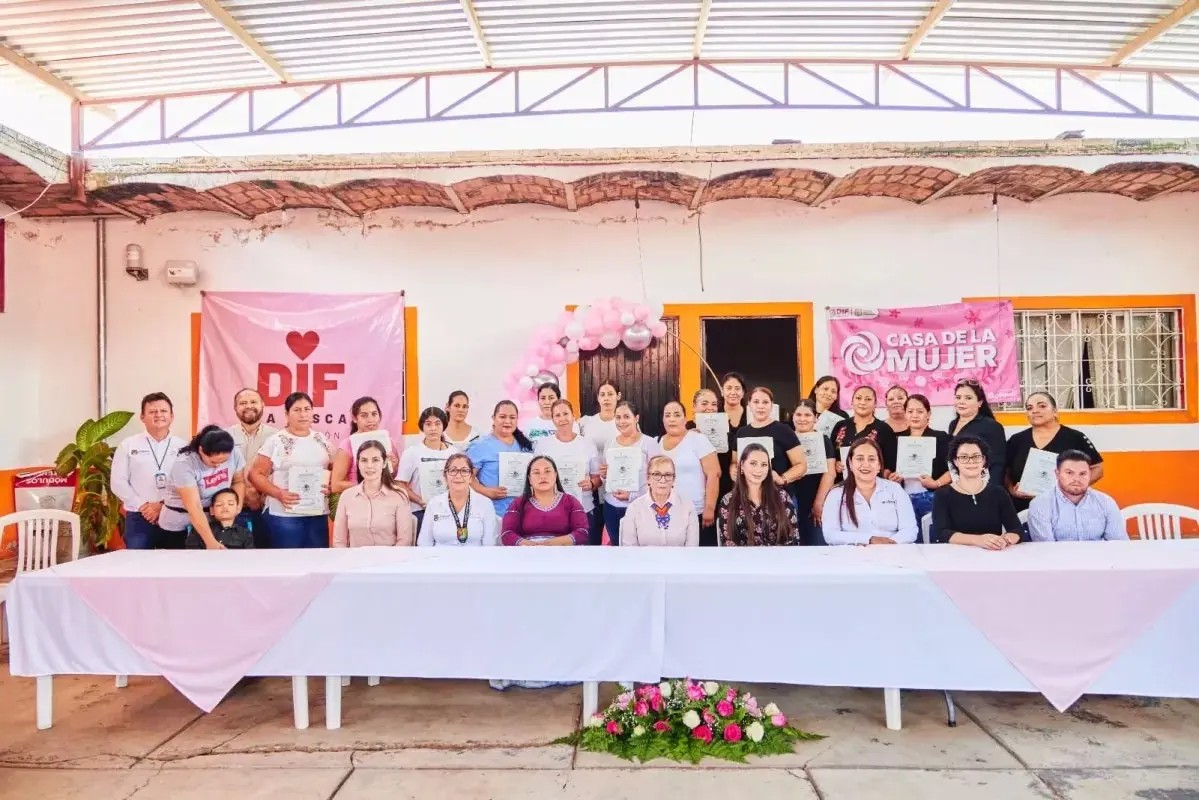 Familias de La Yesca agradecen por la entrega de dotaciones alimentarias y capacitaciones