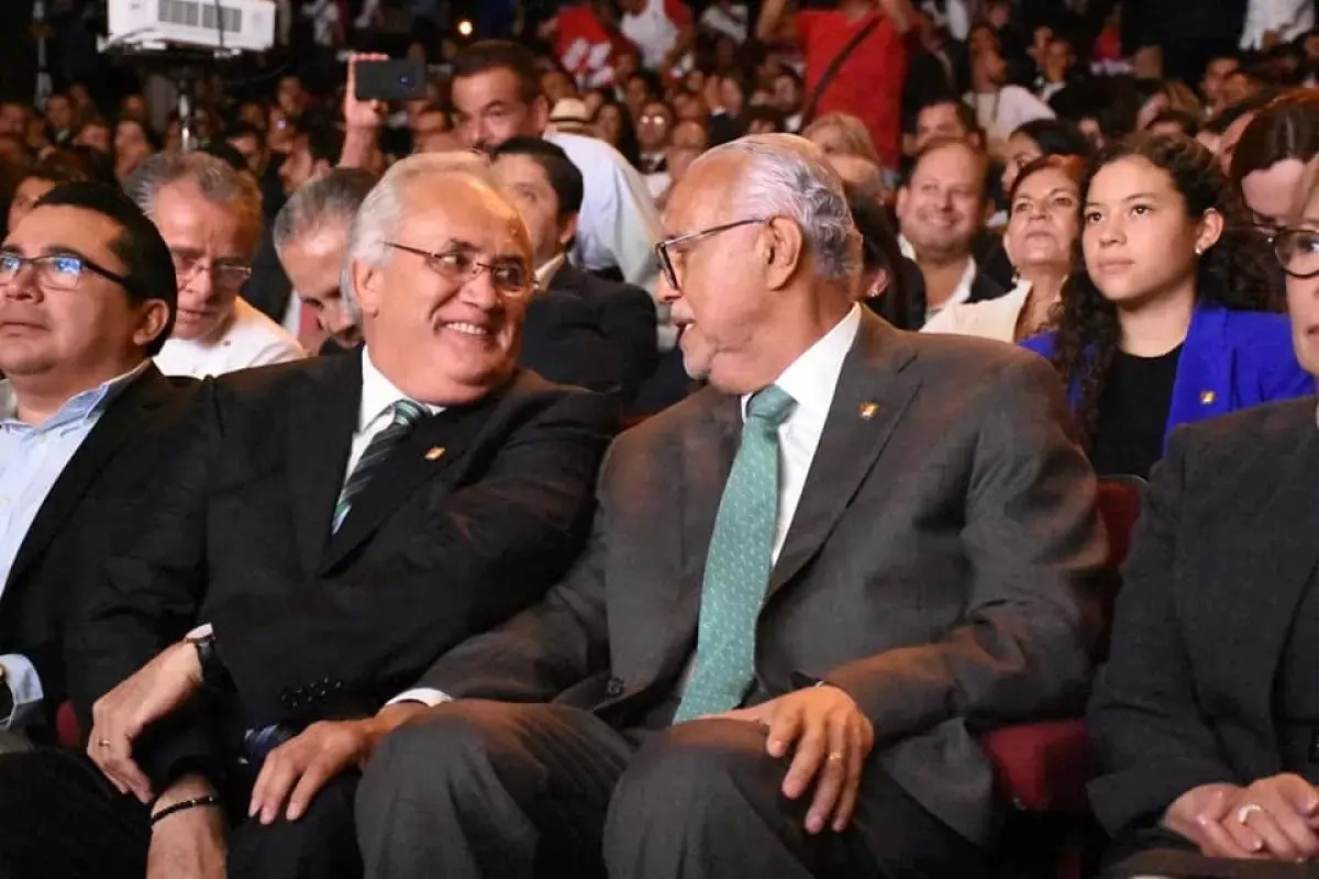 \"Pago de quincenas a los Universitarios, burocracia estatal, magisterial están garantizados\": Juan Echeagaray