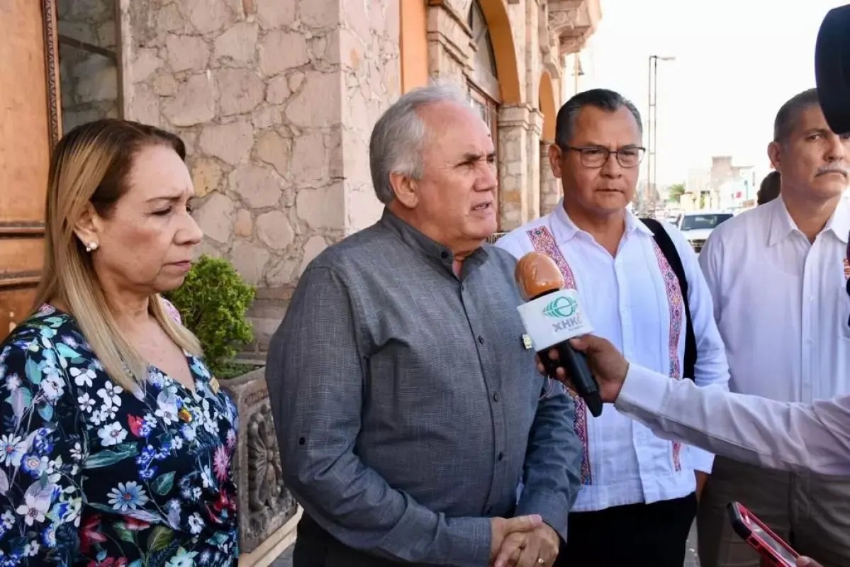 Acuerda gobierno de Nayarit y sección 49 la regularización de claves para docentes