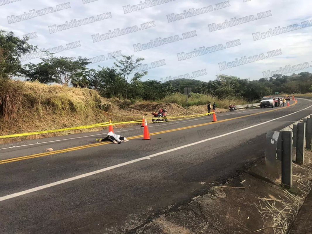 Joven mujer pierde la vida en la autopista Tepic-Matanchen