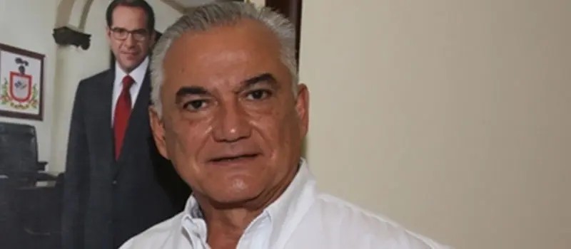 Intimida asesor de gobernadora al director de Diario de Colima