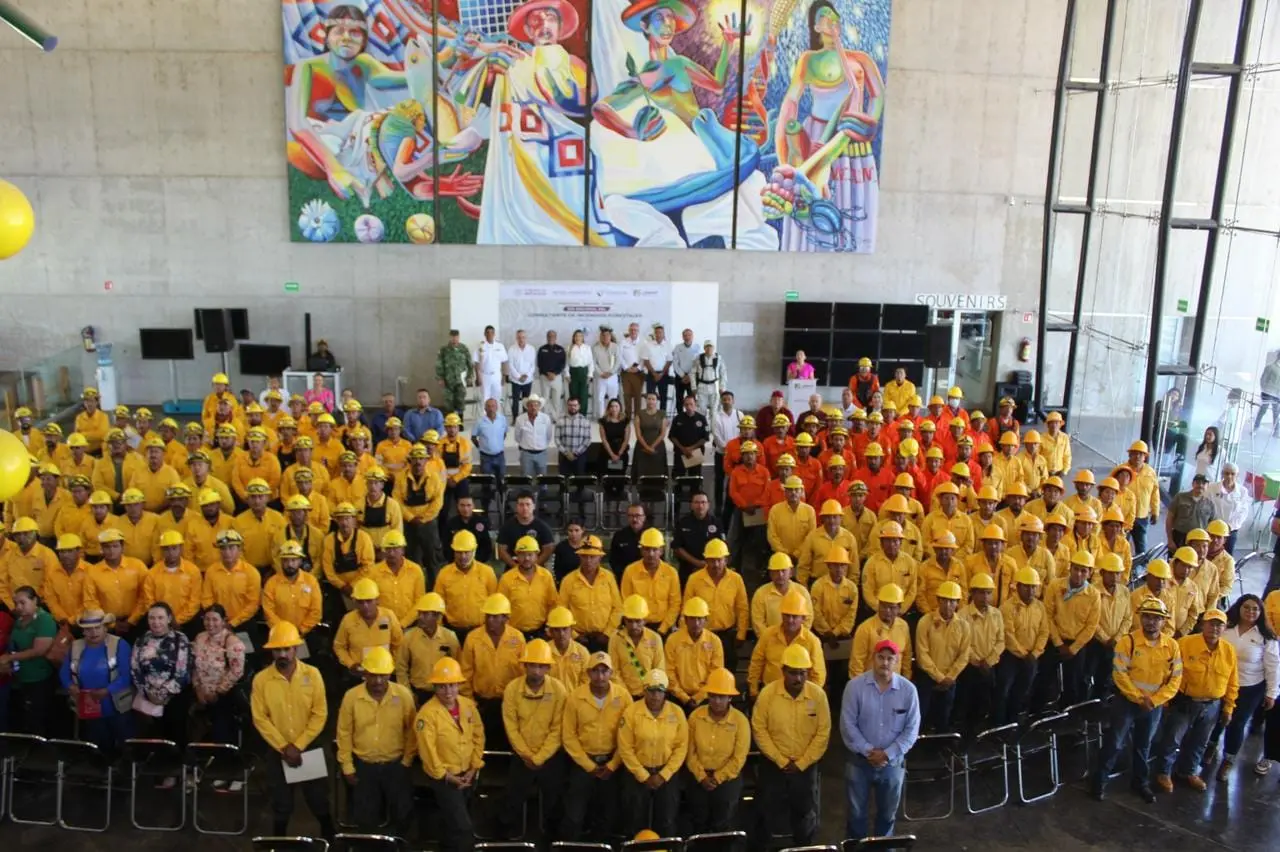 Gobierno del Estado reconoce la labor de los combatientes forestales