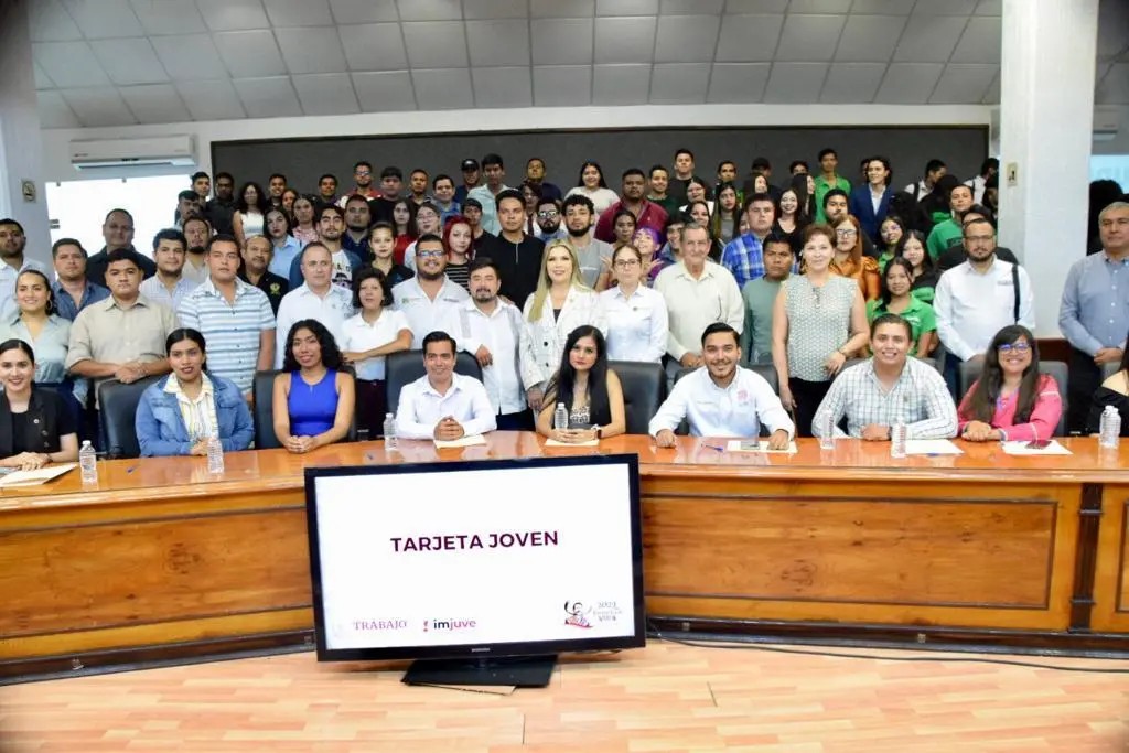 Presentan Tarjeta Joven en Nayarit