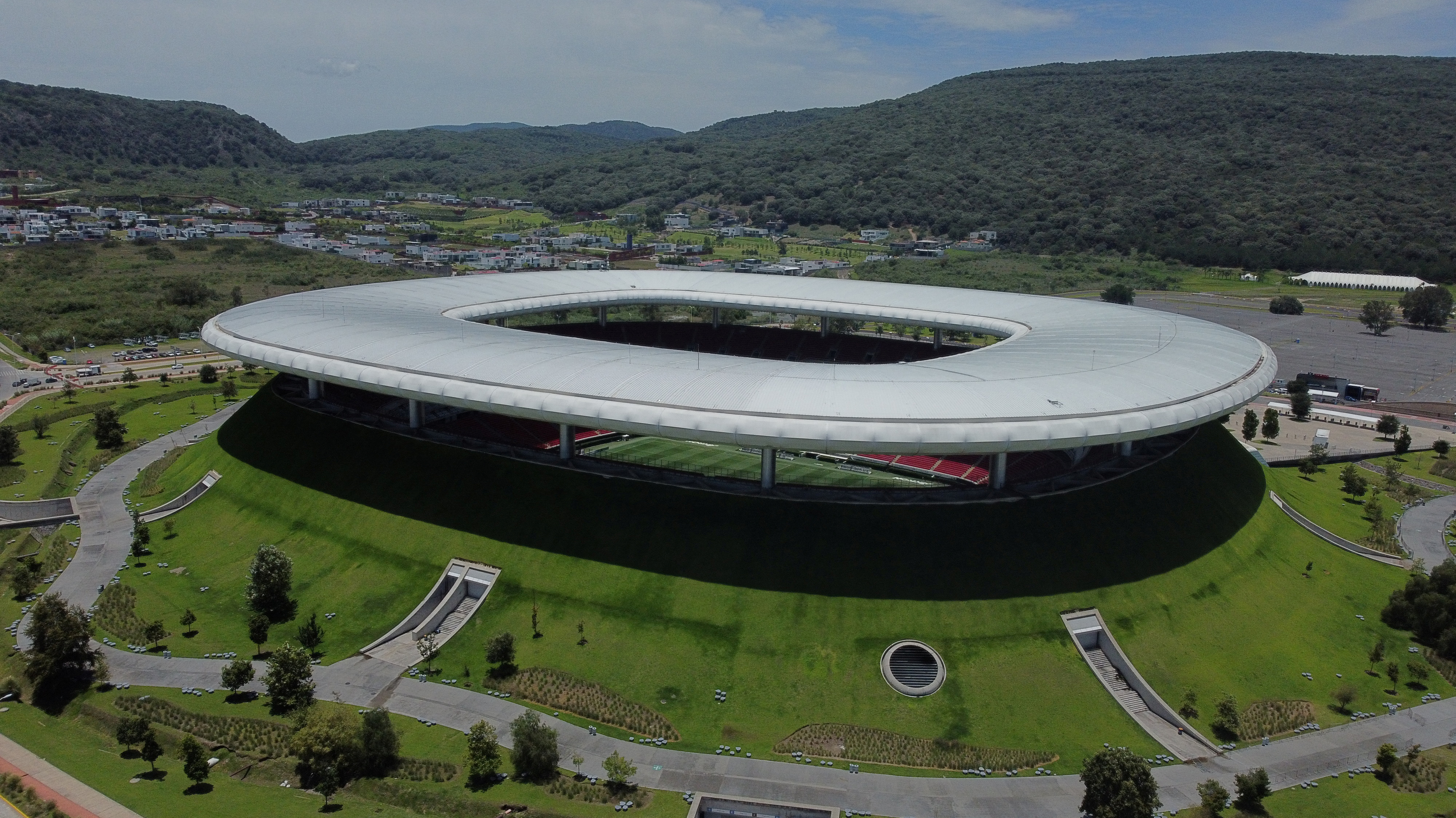 Estadio AKRON presenta rutas de acceso para partidos del Repechaje