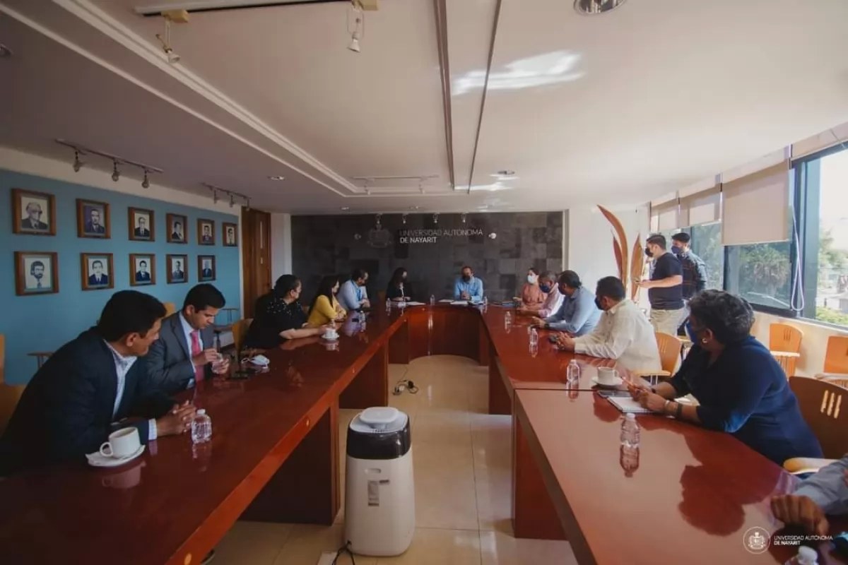 Inicia entrega-recepción de la rectoría de la UAN