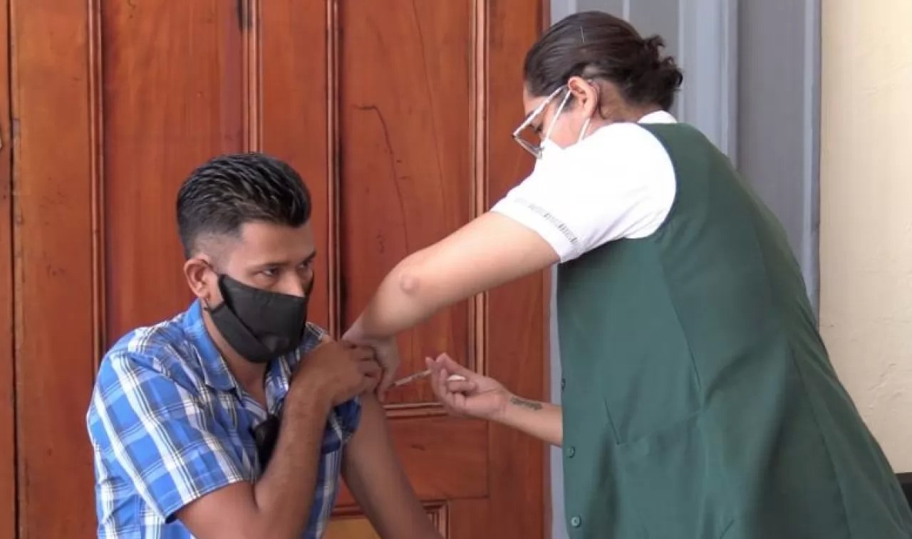 Aplicarán más de 357 mil dosis contra la influenza en Nayarit