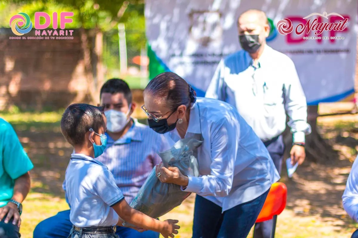 Lleva DIF Nayarit esperanza a los nayaritas más necesitados