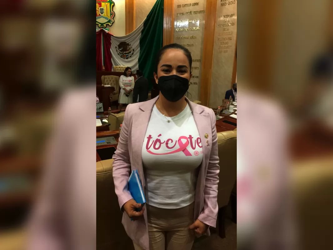 Los apoyos y víveres se entregan sin distingo: Alba Cristal