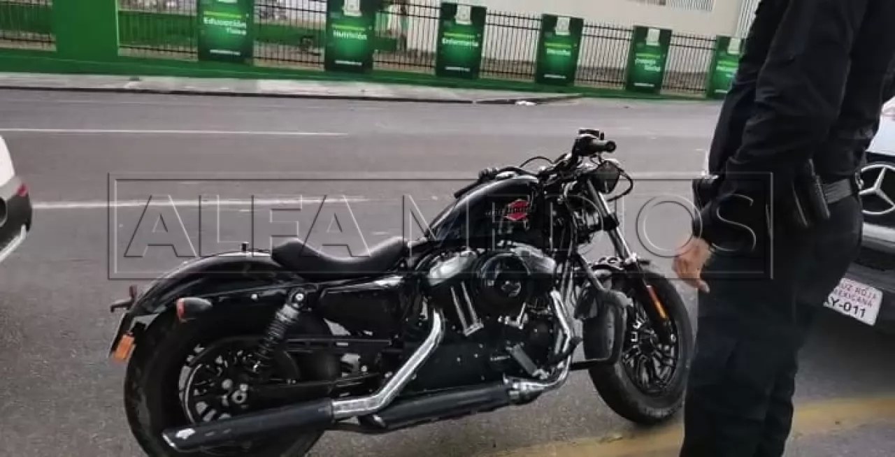 Auto fantasma vuelve hacer de las suyas otra vez