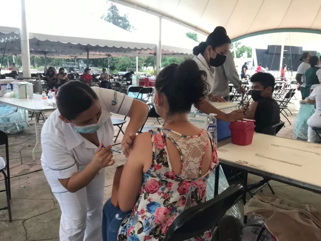 Mañana termina la vacunación de treinteañeros en Tepic