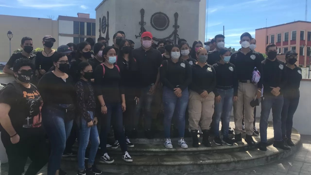 \"Nos están estafando\": Exigen a la UT la carrera de Ciencias Forenses