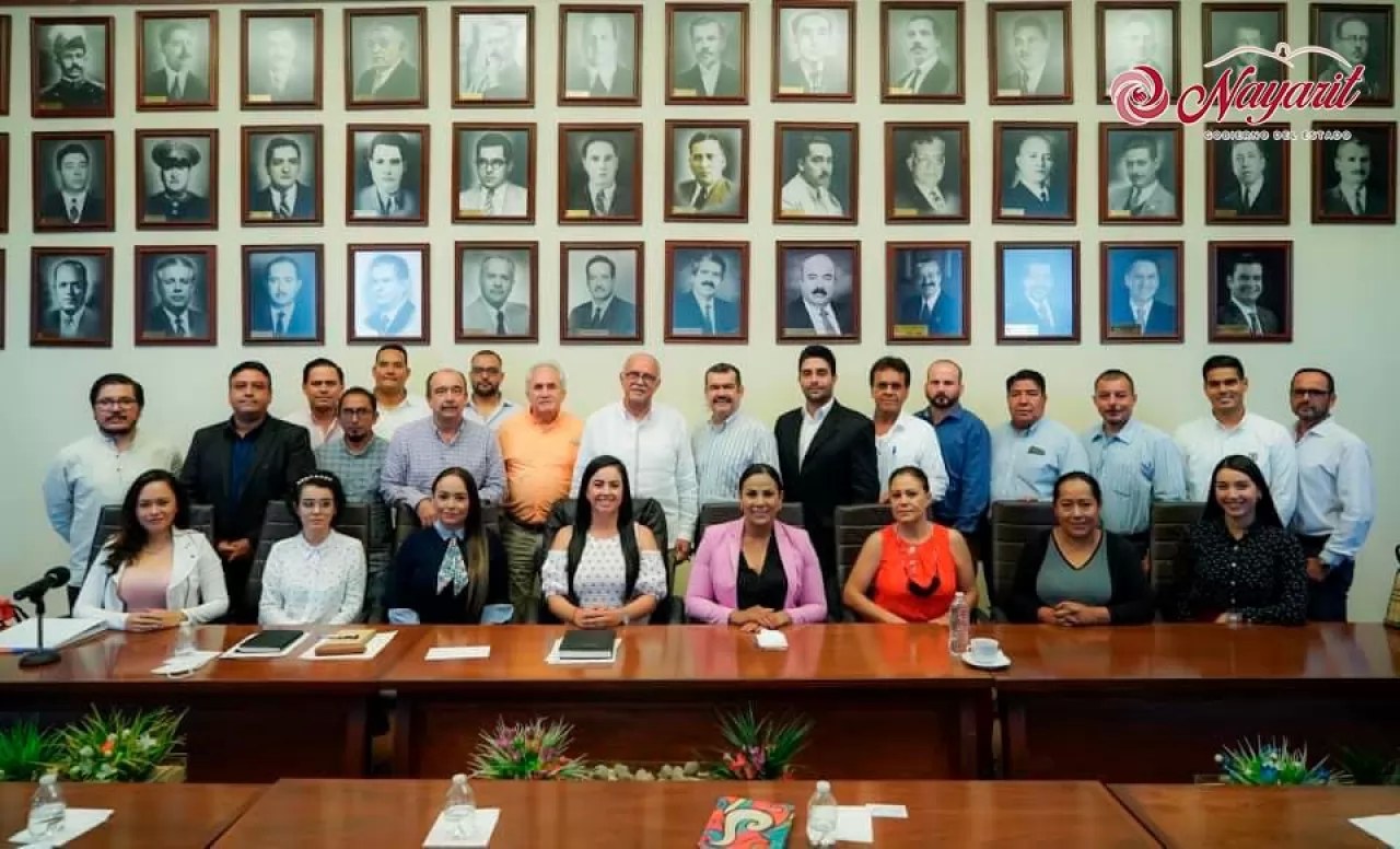 Llama Gobernador a legislar en materia de vivienda