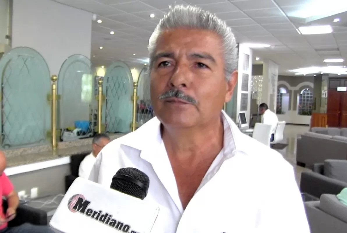 Si no construyen el mercado para comerciantes ambulantes regresaremos a la plaza principal