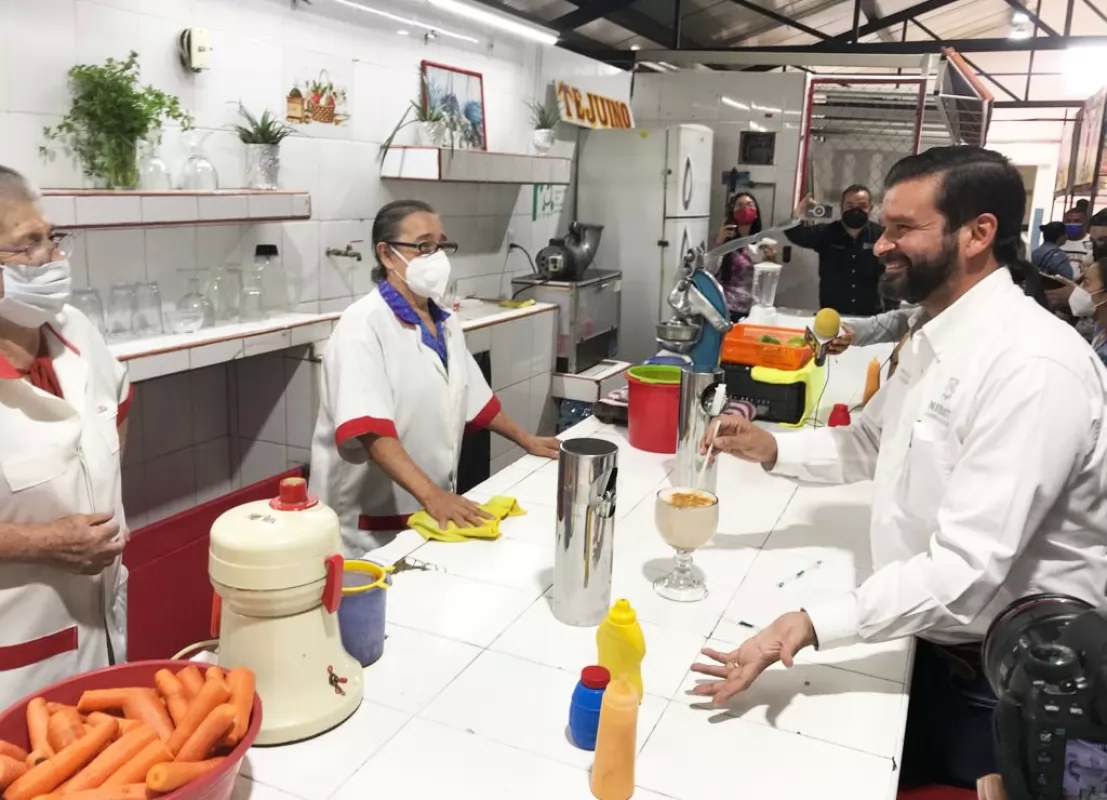 Remodela Toño Echevarría el Mercado Amado Nervo de Tepic