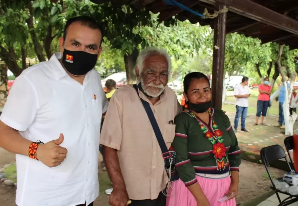 Atenderemos oportunamente las necesidades sociales: Teo Preciado