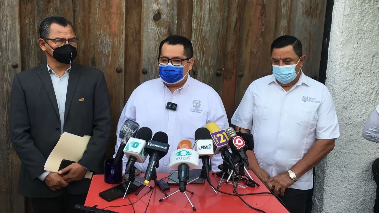 Solo 900 planteles van a regresar a clases presenciales en Nayarit