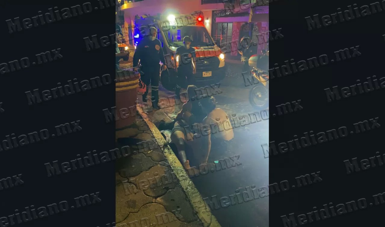 ¡se accidentaron en moto robada!