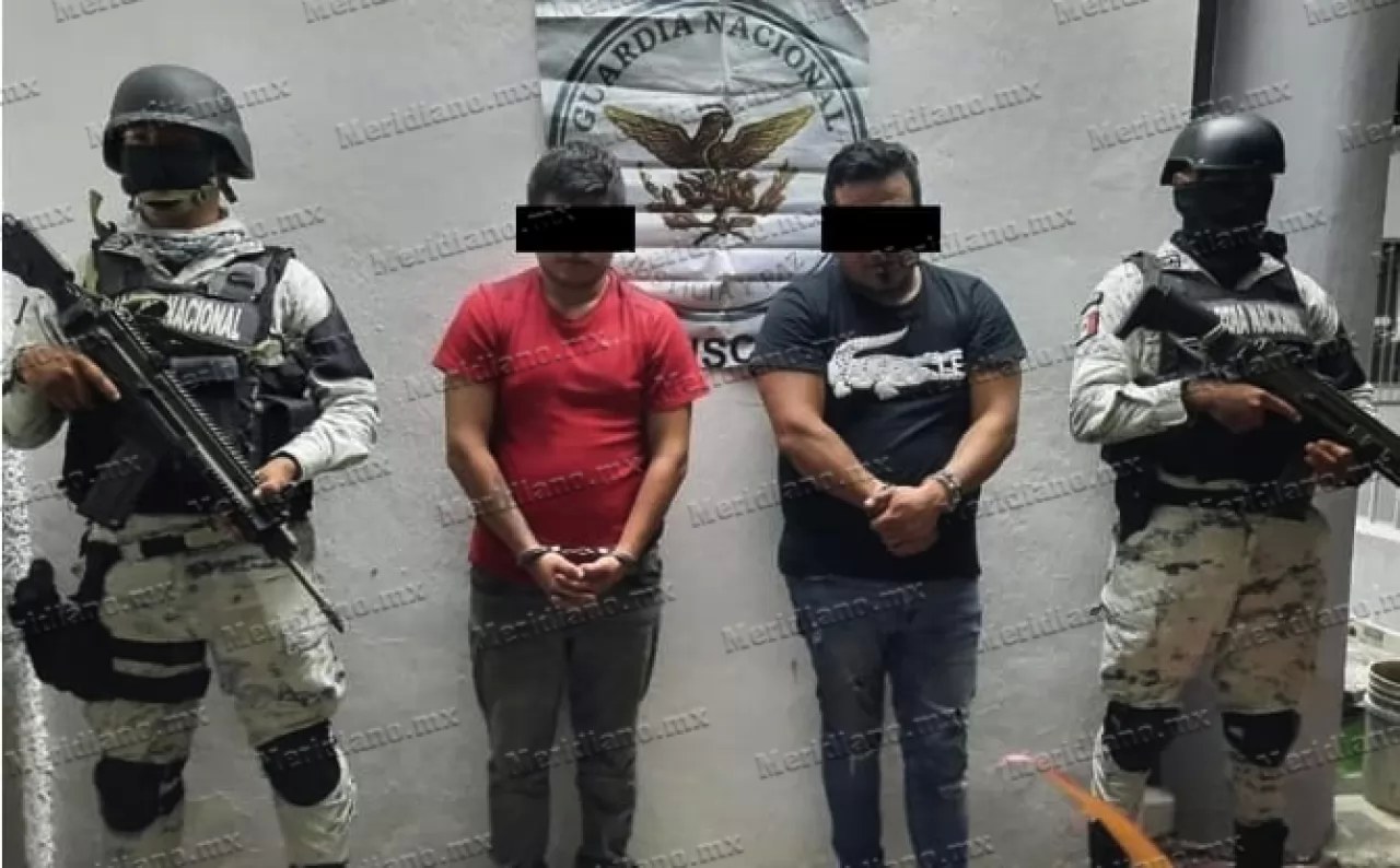 ¡guardia nacional atoró a dos con tremendo pistolón!