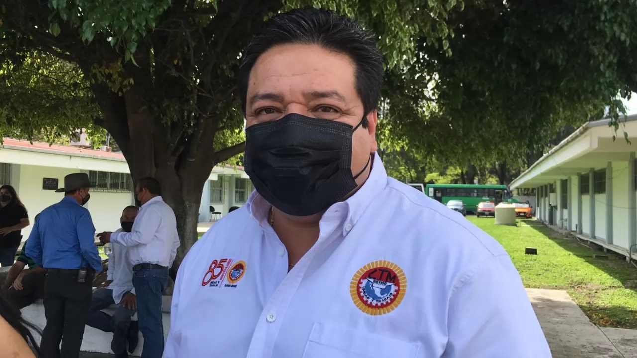 Taxistas obligados a suspender su servicio durante las lluvias