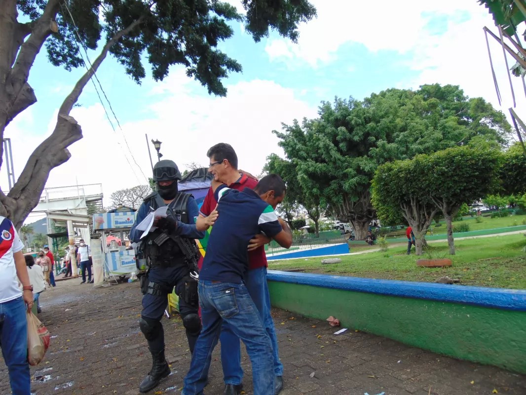 Golpean a parroquiano en cantinas del Centro Histórico