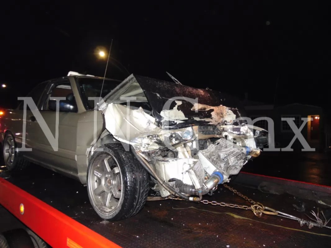 Tsuru impacta a Spark en Bulevar Tepic Xalisco