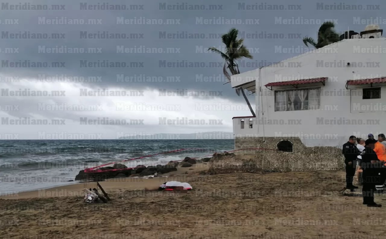 Michoacano pierde la vida en el mar de la Peñita de Jaltemba