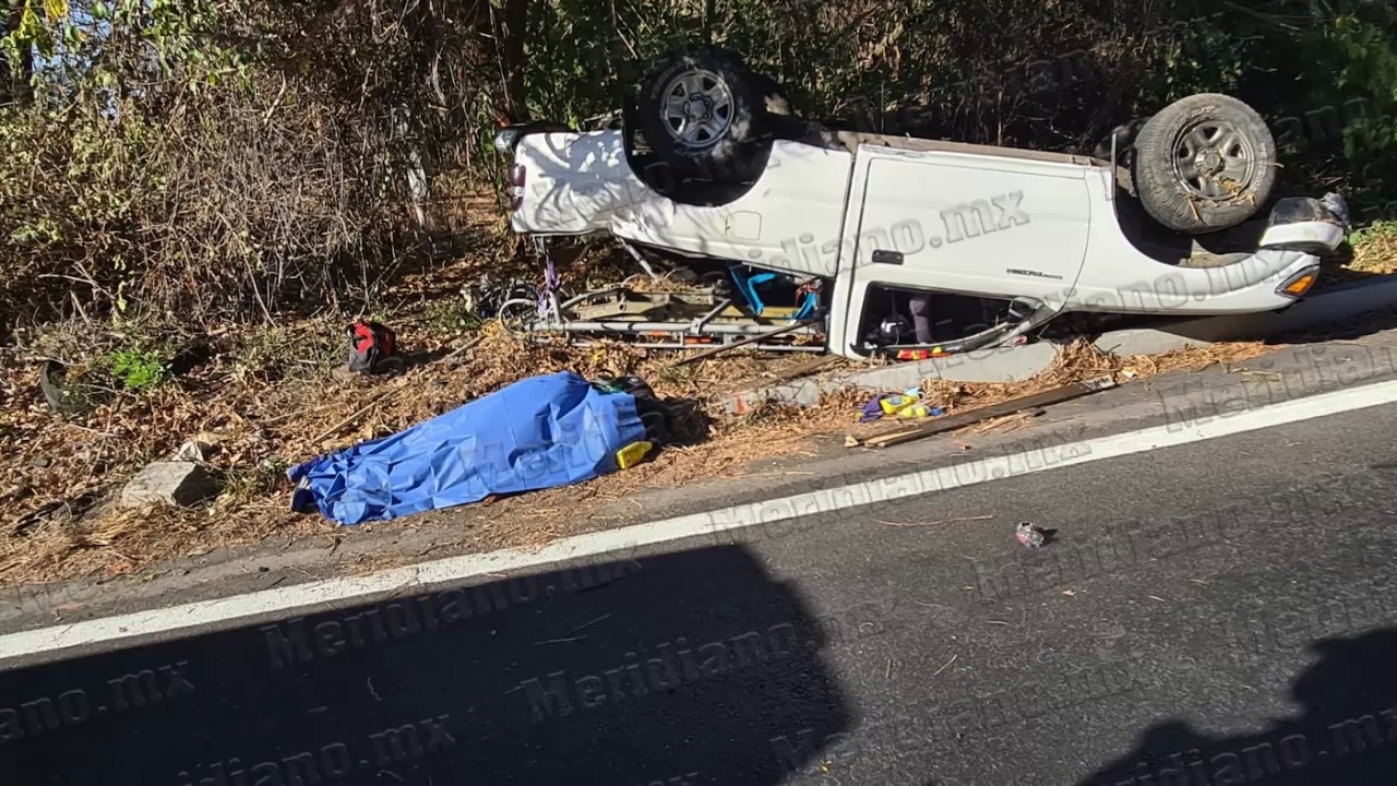 Fallece salvadoreño en volcadura