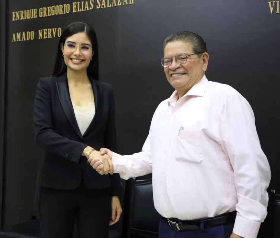 Javier Castellón y Geraldine Ponce sostienen primera reunión