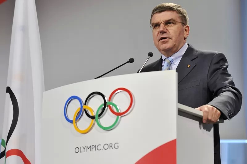 Thomas Bach visitará Tokio a dos semanas de los Juegos
