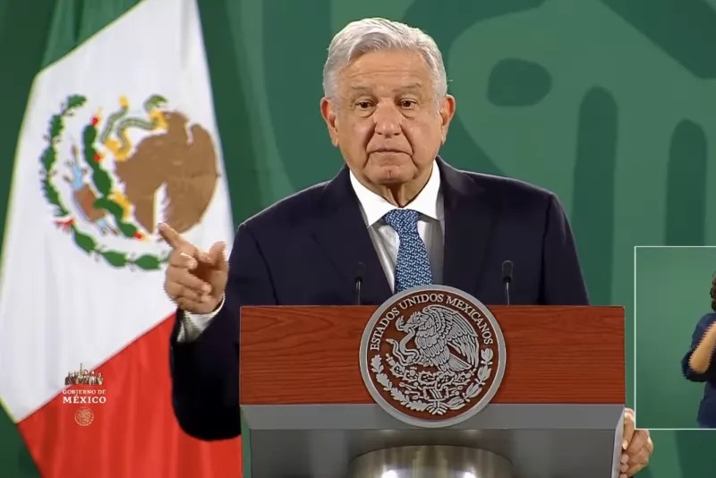 “Atentado a la democracia” el retiro de candidatura a Félix Salgado y Morón: AMLO