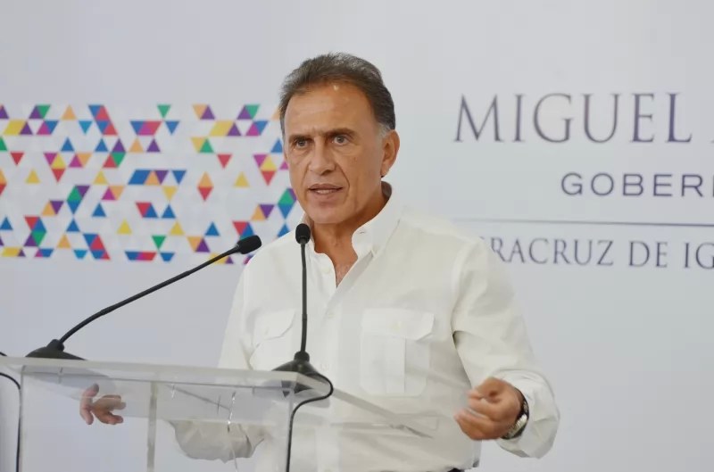 FGR investiga gestión de Miguel Ángel Yunes en el ISSSTE