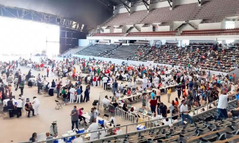 No hay vacunas suficientes para inmunizar a maestros de otras entidades