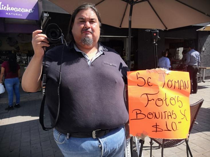 Tepic. Ofrece fotografías baratas para solventar sus gastos