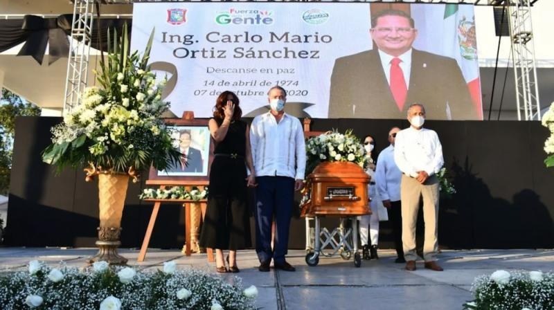 Dan último adiós al alcalde de Salvador Alvarado, Carlo Mario Ortiz